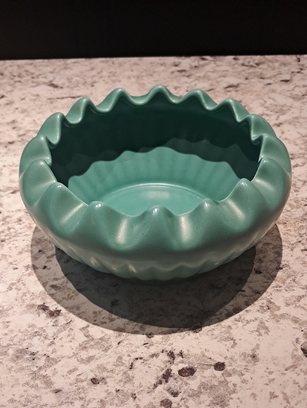 Vintage American Pottery Centerpiece Bowl With Scalloped Pie Crust Edge
